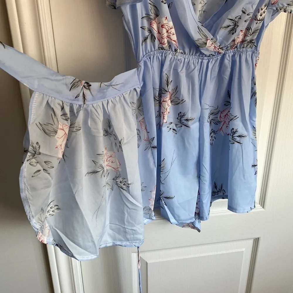 Blue Floral Faux Wrap Romper, NWOT - Picture 5 of 7